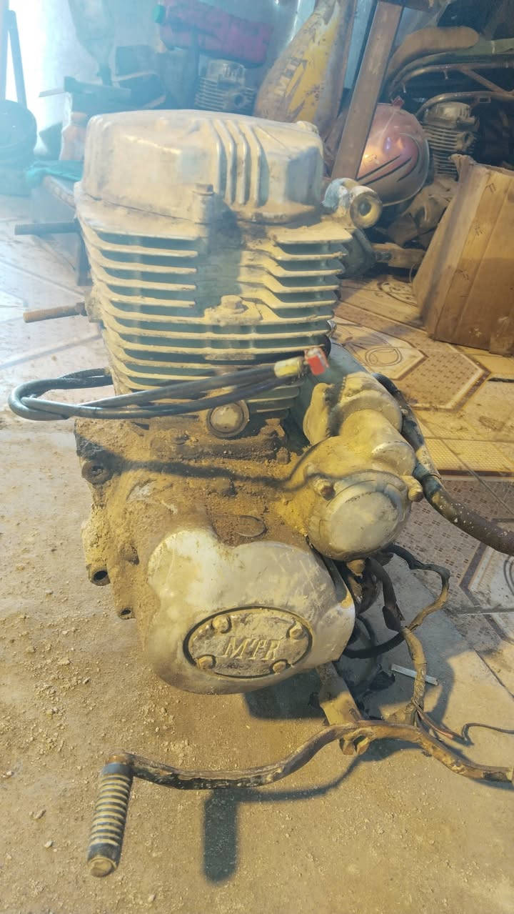 محرك امتيار للبيع 
السعر 75
المكان الهوير


**إذا كنت صاحب هذا الإعلان وتريد حذفه لأي سبب، رجاءا أرسل رسالة إلى الدعم الفني**