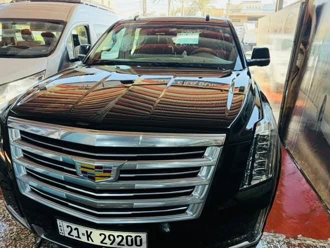 كاديلاك سكاليد بلاتينيوم موديل 2018
وارد خليجي – وكالة المنصور
عداد كيلو متر 98الف حقيقي 
المواصفات الأساسية:
• محرك 8 سلندر سعة 6.2 لتر
• السيارة فول مواصفات
• دبل رادار
• دبل لحيّة

المواصفات التفصيلية:
• شعار كاديلاك أسفل الدعامية الخلفية
• جنطة كهربائية
• دواسات كهرباء
• فتحة سقف
• رادار أمامي وخلفي
• داتاشو
• قاصة
• مساج بالمقاعد
• كاميرا بالمراية
• 4 كاميرات
• 5 بصمات
• تشغيل عن بعد
• الزجاج الخلفي كهرباء
• لايت عدسات
• سقف شمواه أسود
• مرايا شفط
• 4 شاشات
 #مكفولة#عام بدون اي ملاحضات  صديقي لا تصل على ودكلي صور وكذا ذاكرلك كفالة عام 
 رجاء اخوي لموشراي لا يتصل  ***********
سعر لمطلوب420دولار بيهة مجال قليل لاسولف لكيت ارخص سوك كلشي بي
