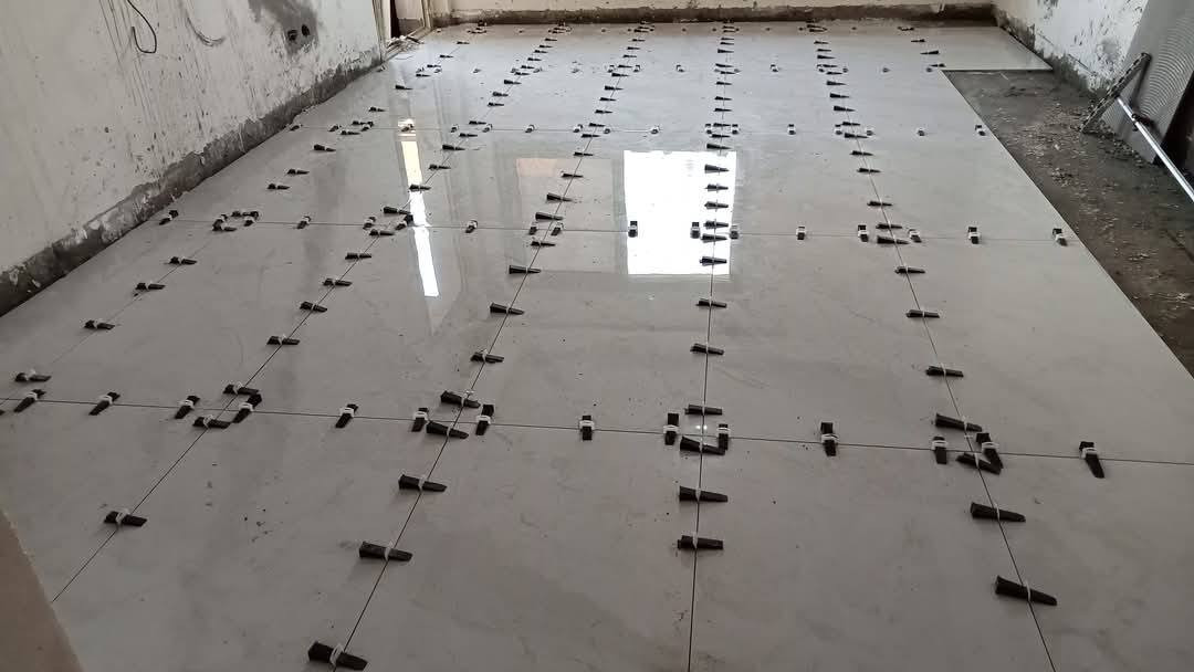 أنا خلفه سرميك وبرسلين مرمر بآيات شغل درجه اولى مصري موجود في بغداد فقط ***********
