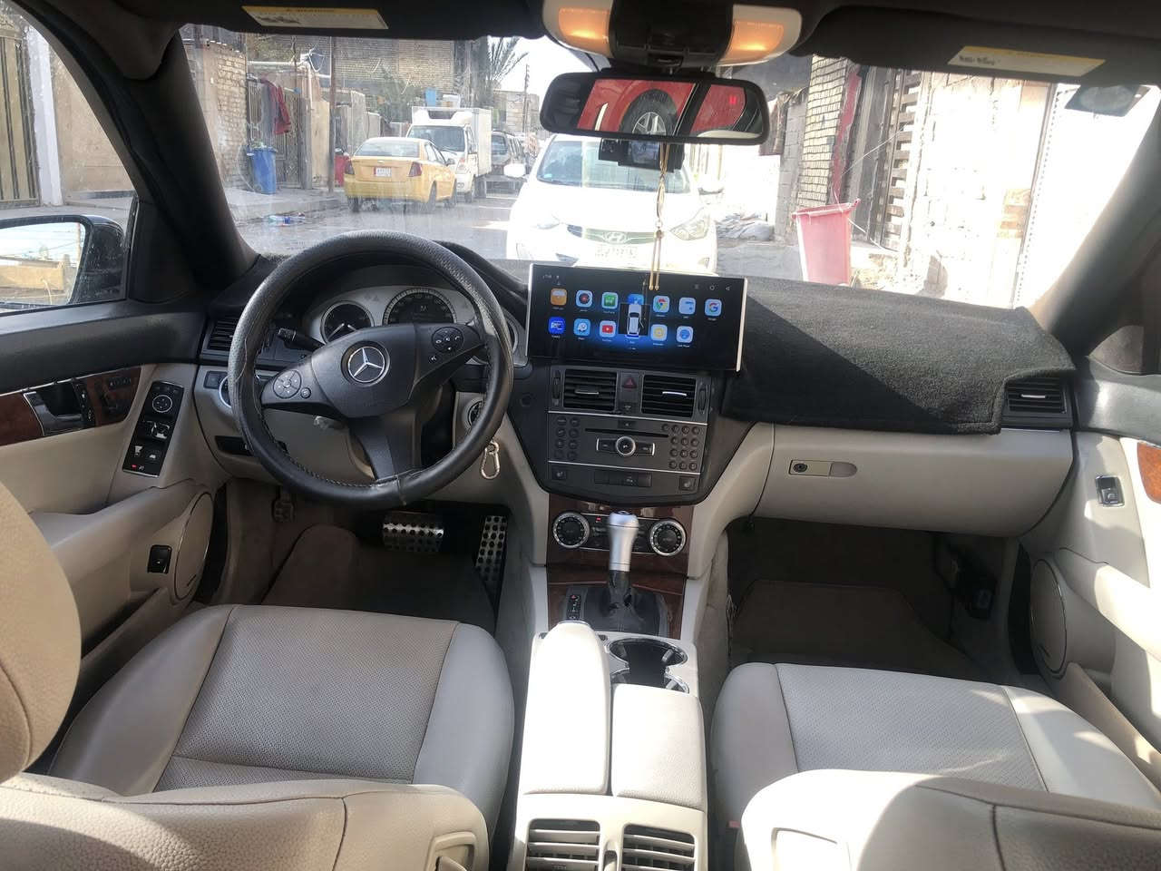 مارسيدس بنز  مديل 2011   قطعتين صبغ بدون دواخل بدون معجون اثر جراد  مكفولة من الحادث ماشية 145 محرك V6 350 المرغوب فول مواصفات 1/1 فتحة بصمة عدد 2 كشنات جلد كهربائي تدفئة مري كهرباء # لايت اوتو 
تبريد ثلج قطعتين  مانع انزلاق تحكم ستيرن مثبت سرعه ماوس خزن ميموري أشاير بل مري كير اوتو  و عادي  سبورت 6 نمر بعد بيها هواي مواصفات 
محرك جديد هسه شاده وارد ياباني بعده بالضمان كير خير من الله حدادية تخم تايرات جدد السياره جديده بمعنه الكلمة واحلئ من الصور رقم بغداد الجديد دولي  بأسمي تحويل مباشر بيع او مراوس السعر 130 بيها مجال بسيط مكان السيارة بغداد  ***********
