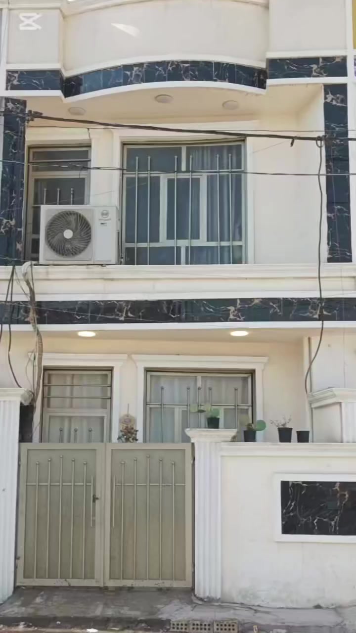 🎲مشتمل. للبيع بسعر مناسب جدآ
يصلح للاستثمار ايجاره اقل شي 450 او 500

🎇 45 متر 

🏨حديث بناء 2025

🌐طابو زراعي سند 25 اقرار محكمه

🌐 جاهز للسكن 

🎴الدوره منطقه الرواد خلف كليه الهادي قرب مدرسة ذات النطاقين

🏨 الطابق الارضي يحتوي صاله ومطبخ وخدمات ومنور 

🏨الطابق الثاني غرفتين  

🏨 عرض الشارع 10متر خدمات كامله مي  كهرباء تبليط ارصفه. مجاري انترنتت
مدارس قريبه جدآ

الاستفسار مراسله الصفحه لطفآ وليس امرآ
***********
