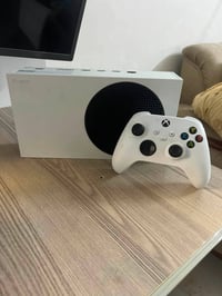 اكس بوكس وكامل ملحقات ابيع كامل سعر ٥٠٠ الف رقم ٠٧٨٢٤٢٩٨١٧١ حي جهاد