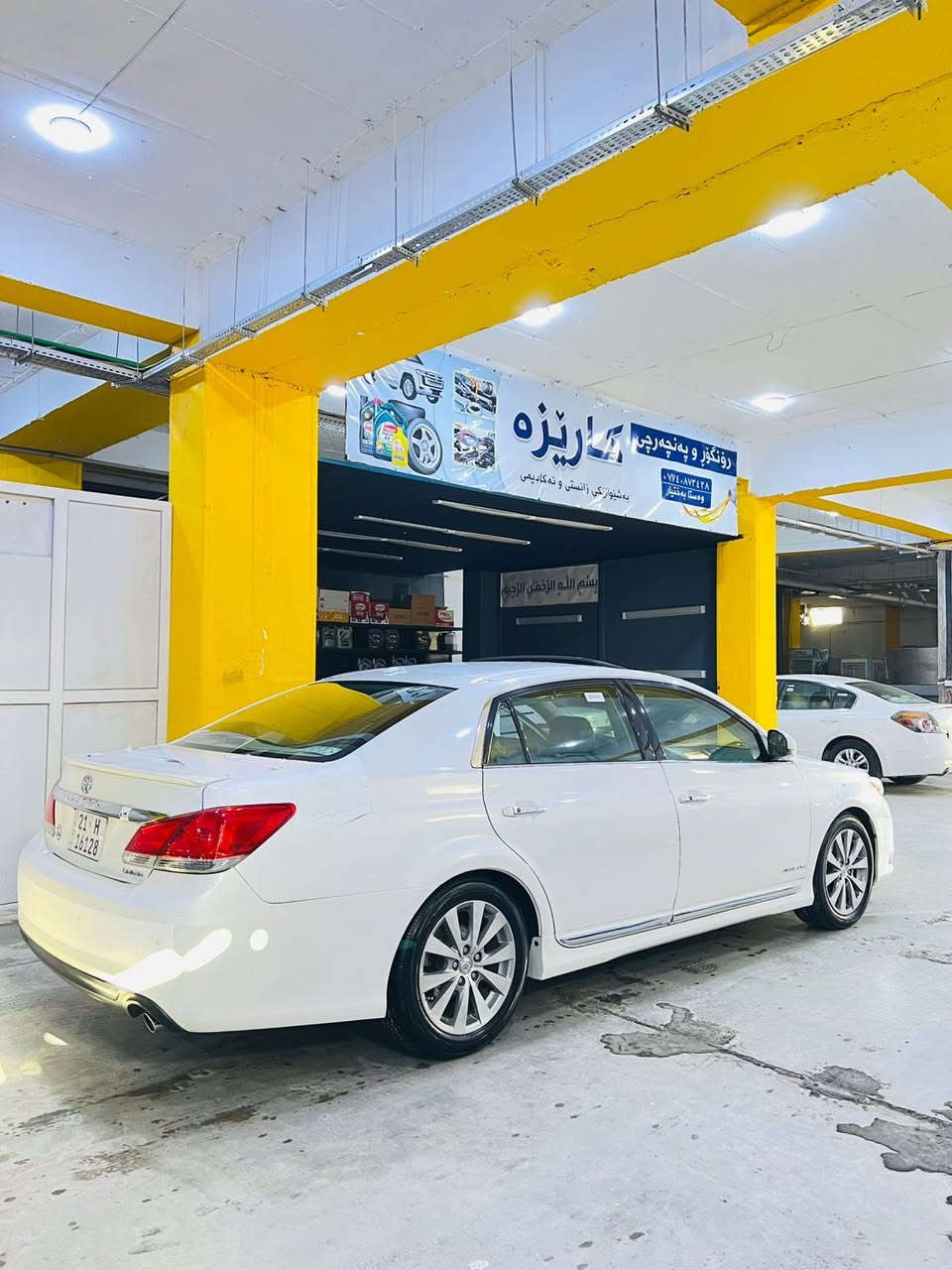 تويتا ئةفةلون ٢٠١٢قةباخ رةش گيروو مةكينة بةشةرت تايةي تازة سةنةويوو رةقةم تازة نمونة لةجواني بوياغي نية ١٩٠هةزار روشتووة سعر٢١٧$شوين كلار رقم موبايل ***********
