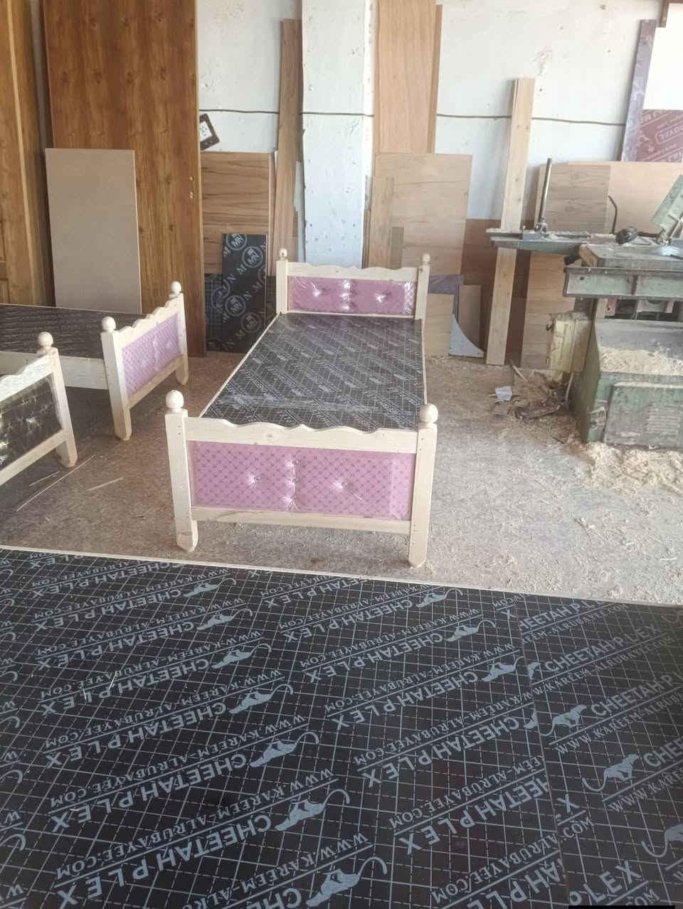 جرابي خشب نفر بأشكال مختلفة الخالص حي الجنود يوجد توصيل ***********
