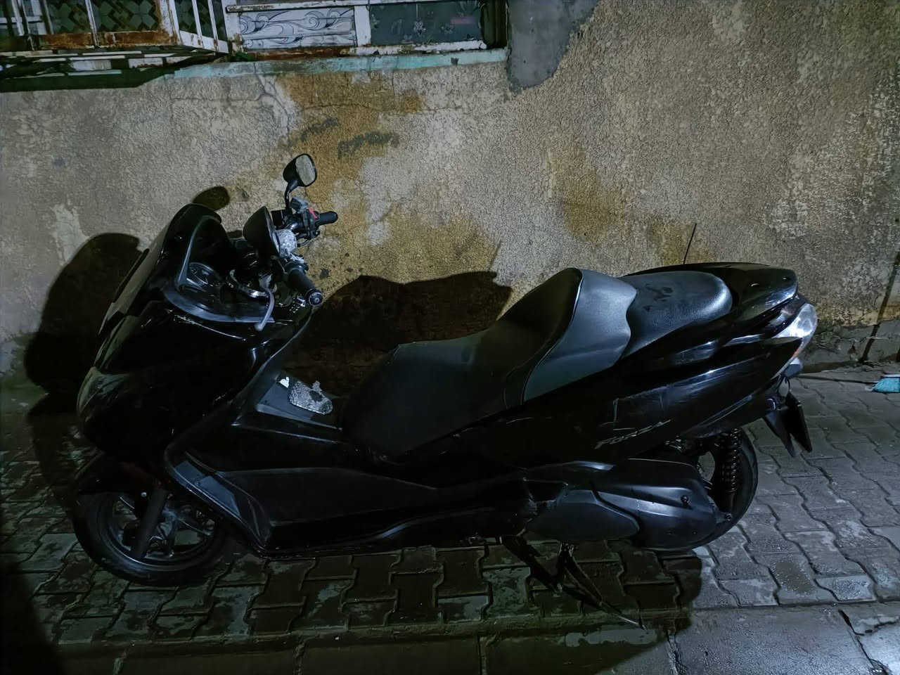 السلام عليكم مستعجل على بيعته درجه جديده رمبه صار فتره من جبته
الرقم ***********
