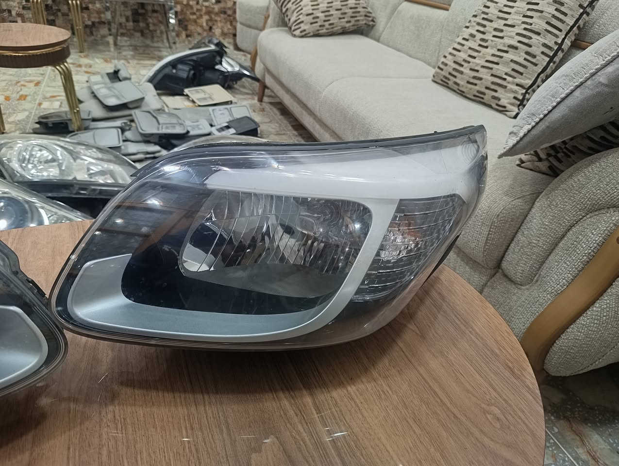 السلام عليكم مازدات كيا راي السعر الزوج 60 الف الجديد مال تفصيخ بغداد الرصافه اكو  توصيل للمحافظات الاتصال ***********
