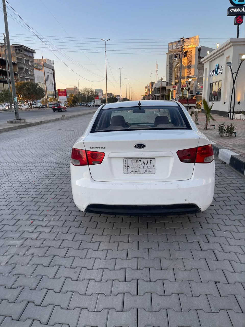 سيراتو 2012 خليجي بيها قطعتين چاملغ وبنيد ورشيت الداير وياهن صبغ سيارة ماعايزه شي وتخبل سيارة مشروع وطني تداور بأي محافظه للأستفسار الاتصال على *********** او المراسله خاص النجف, العراق
