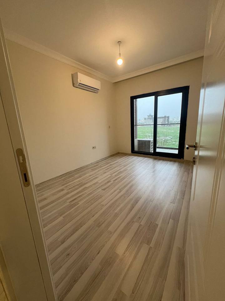 #اللايجار

     #الموقـع_اربيــل
# مجمــع #لالاف ع شارع ١٥٠ 

_مـوقع اســتراتيجـي 
_اطـلالة مميــزة
_ســعر مناســب 
 
#يتكـون_مـن
❍غـرفــة:
❍حمــام :
❍صـالــة
❍مطبــخ 
❍السـعر :$$$ 

∞شـامل الخدمــات 
ومتوفــرة 24 ســاعة 

 -كهـرباء + مـاء 24 
 -العب اطفال + كيمك
 -ماركــت 24 ســاعـة
 

❍للاستفسار أكتــر التواصـل
  اتصــال او ((واتــس اب))

 #***********# أربيل, العراق
