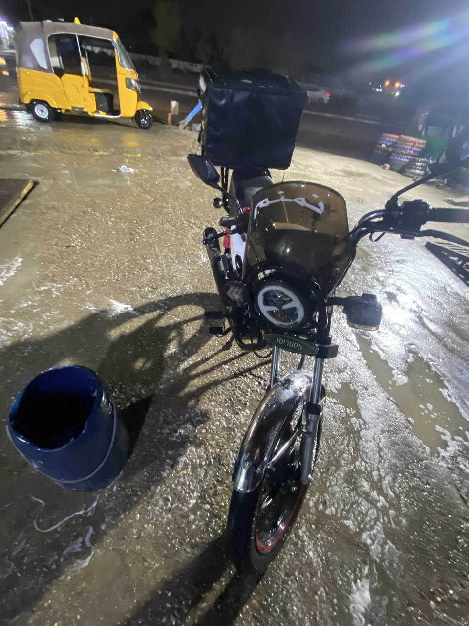 سلام عليكم دراجة يراني سونك ماكس موديل ٢٠٢٥كلش نضيفه دراجه مكينه سبانه محاط عليه الله شاهد دراجه من طلعته من المعرض نطوني بس منفيس ولمنفيس ضايع يطلعو ب٢٥الف اكفله الك من سوقه ومن عشاير ومن كلشي السعر٩٠٠وبيه مجال اليجي  ما رجعه هاذ الرقم ***********واتساب فقط مكاني بغداد شهداء البياع
