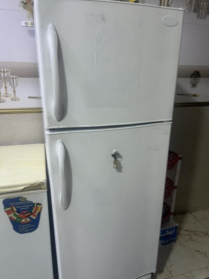 السلام عليكم 
ثلاجه شغاله نوعيه جيده  السعر 125
بابل مركز 
***********
