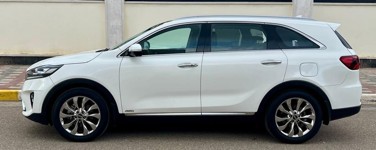 سورنتو 2020
فول 1/1 خليجي
محرك 3500 / 6 سلندر
رقم بغداد تحويل مباشر
7 راكب
3 قطع تبريد
4 كامرات
حساسات اماميه خلفية 
كشنات جلد
الكشنات الاماميه تدفئة و تبريد و الخلفيه تدفئه
شاشه ابل كار بلي و اندرويد اوتو 
نضام الخرائط
هاند بريك بصمه
اوتو هولد 
مانع انزلاق
نظام AWD
4 انظمة قياده 
جنطه كهرباء
بانوراما 
السياره بيه اقل شبر صبغ بالجاملغ الخلفي فقط سونار جديد موجود 
ماشية 120الف كم قابل للزياده
سعرها 255 بيه مجال 
رقم الهاتف ***********
*********** مكان السياره الرمادي
