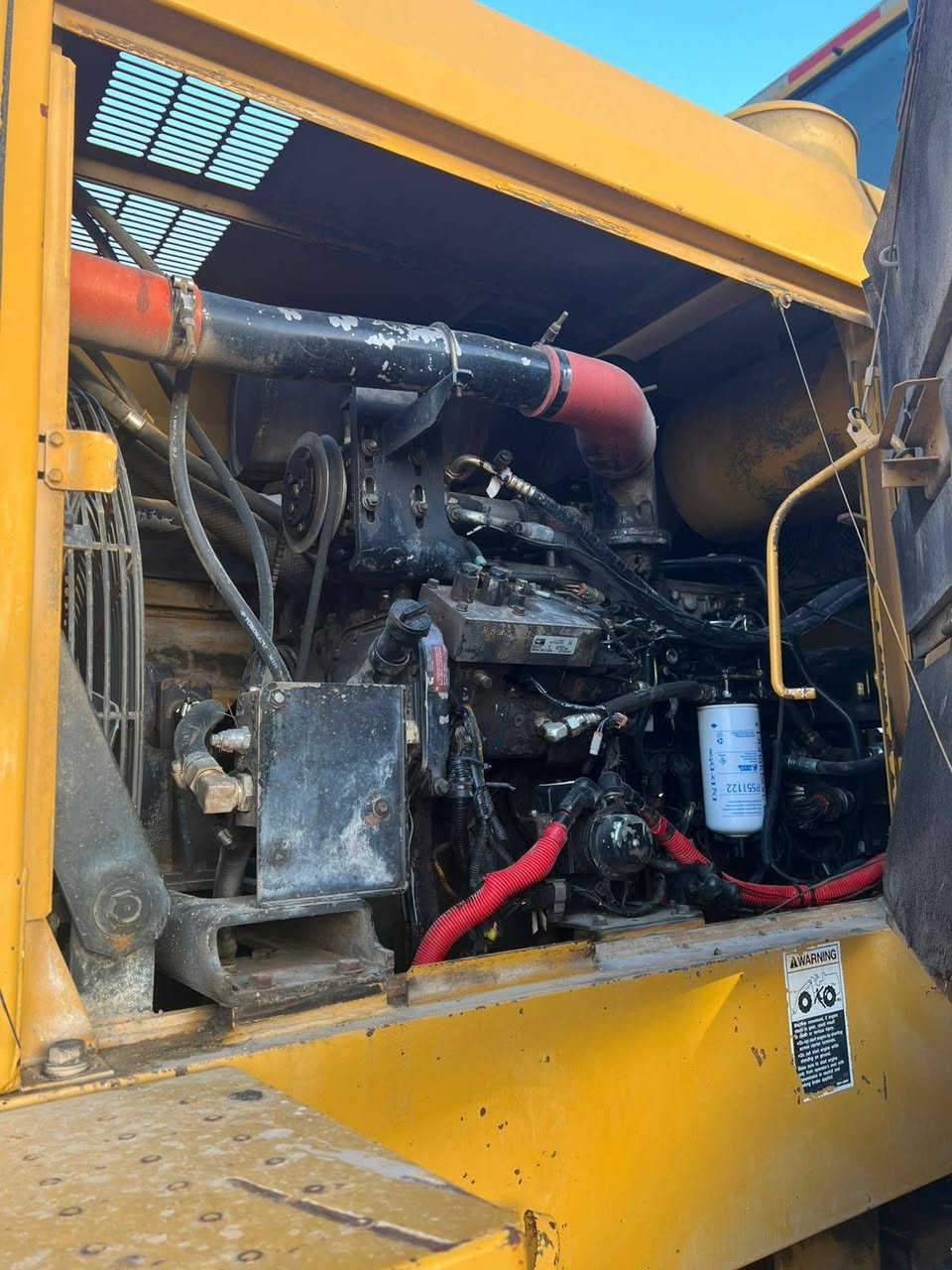 دخول جديد
شفل كاوسكي 
حجم 85
موديل 2006
مكينه بم ونوزل 
الاستفسار ع رقم ***********
