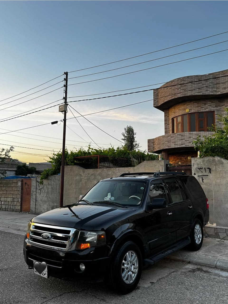 Ford expedition 2012 Niva XLT 4*4
فورد ئكسبدشن ڕەش موديل 2012 دەبڵ اکسل بي بوياغ بی بۆیاغی نیە ساردی نیە سفری شەریکەی نیڤایە دوو دەستە سەیارەکە چوار تایە و ویلی تازەیە سەیارە جوان و بی مەسروفە گيرو مەکینە هەموو کیانی بەشرت سەنەوی بەناو خۆمانەوەیە 

مواسفات فوول فوولە تەبرید مرکزی سئ ریز کوشن کوشن جلد سلاید کوشن کارەبا ئاوینە کارەبا سلاید کۆد دەرگا هەموی ئیش اکات 
سعری $143 
***********
Admin🫡💚
