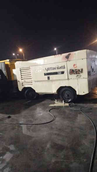 كبريسرات انكر صول ١٤ بار حجم ٧٥٠ المكان البصره التصال ***********
