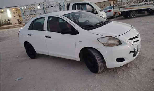 يارس 2010 كير ومحرك شرط كير عادي قطعتين صبغ الصندوق والجاملق اليسار السعر 85 الرقم ***********
