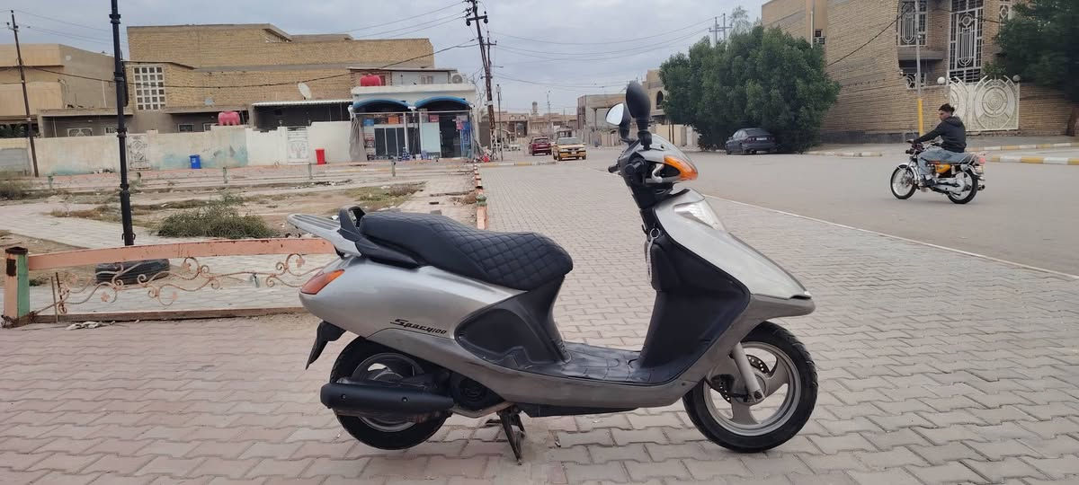 سلام عليكم دراجه سبيسي ياباني كامله مكمله مفتوحه مره وحده بس فقططط كفرات ابو لختم  تايوان سلف هندر شغلت شلعه ومعدل شرط كله شغاله كرهبايات شغاله  قفل ستيرن قفل جنطة شغالت ماكان كوت زهراء قرب صيدليه ريهام  .
رقم الهاتف ***********
