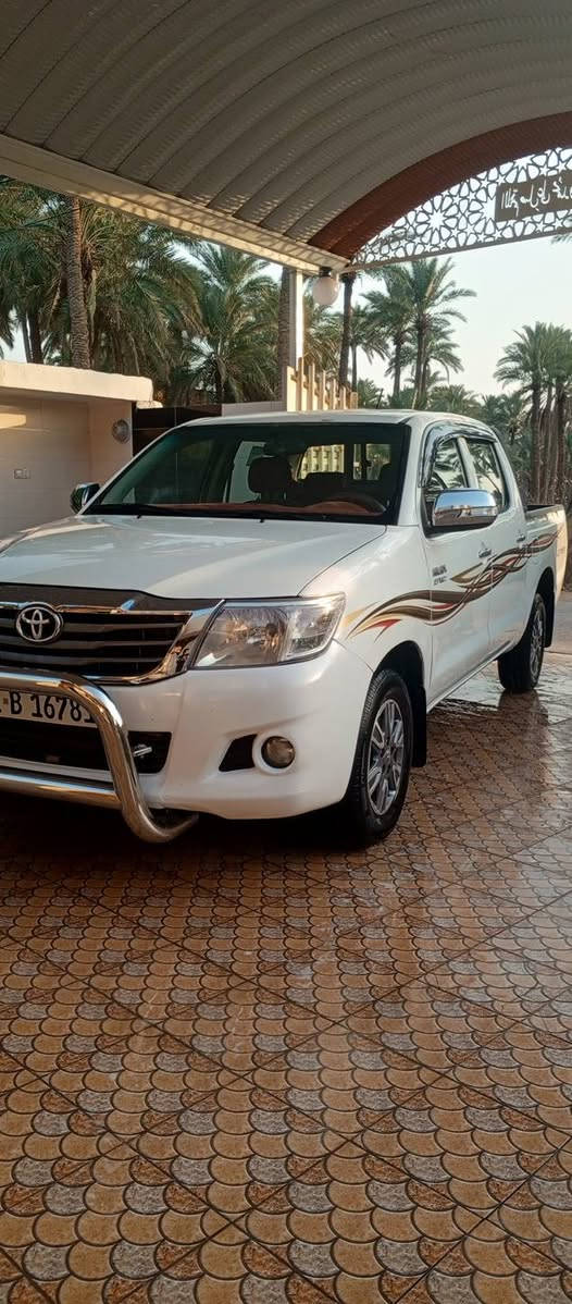 بيكم هايلوكس ناصي ٢٠١٤ سليمانيه
بيها صبغ جاملغ امامي وبنيد تبديل
كير مكينه حداديه جديده 
كير عادي
السعر ١٦٥
للاتصال ***********
مكان سياره حله
