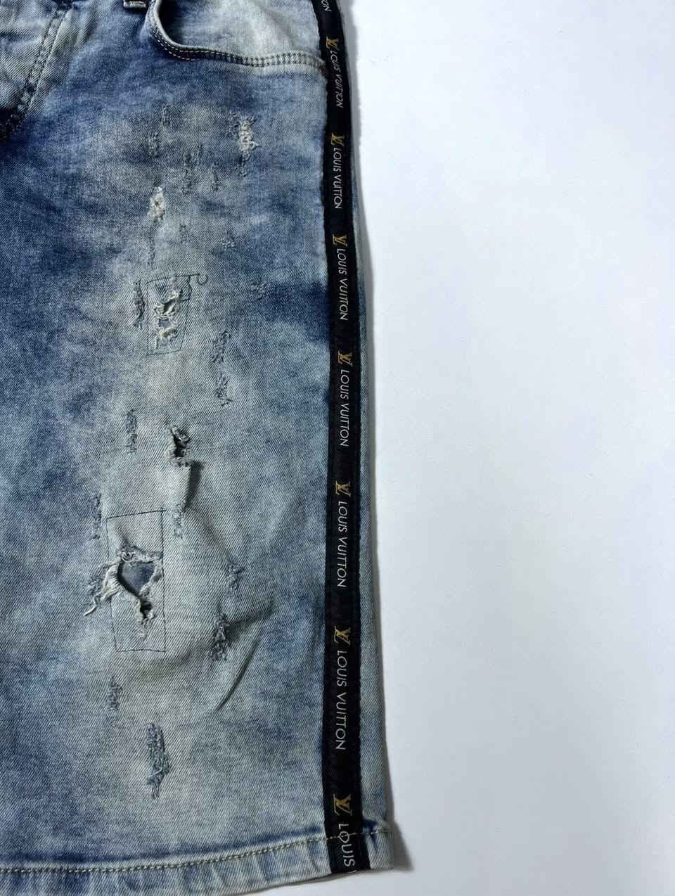 شورت نوادر ماركة لويس فيتون
ليكرا نضافه 💯
قياس 32
حجز خاص
تابع كل ماهو جديد ومميز ونادر
توصيل موجود 🚚


**إذا كنت صاحب هذا الإعلان وتريد حذفه لأي سبب، رجاءا أرسل رسالة إلى الدعم الفني**