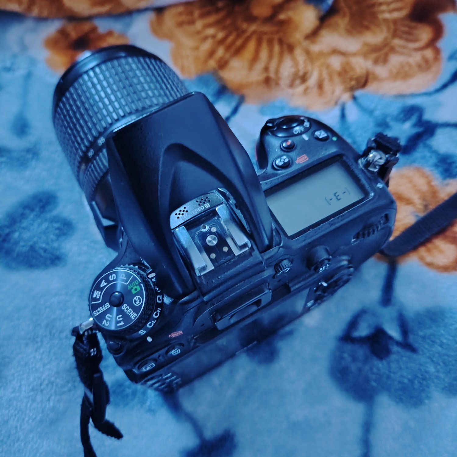 كامره نيكون 7100 للبيع  نضافة 99 بالميه استخدام شخصي. 
ملحقاتها:
بدي
عدستها الاصليه 18 140
شاحنه
جنطه
بطاريتها الاصليه
حزام كتف
السعر 490 الف وبيها مجال بسيط

ومتوفر شركات توصيل


**إذا كنت صاحب هذا الإعلان وتريد حذفه لأي سبب، رجاءا أرسل رسالة إلى الدعم الفني**