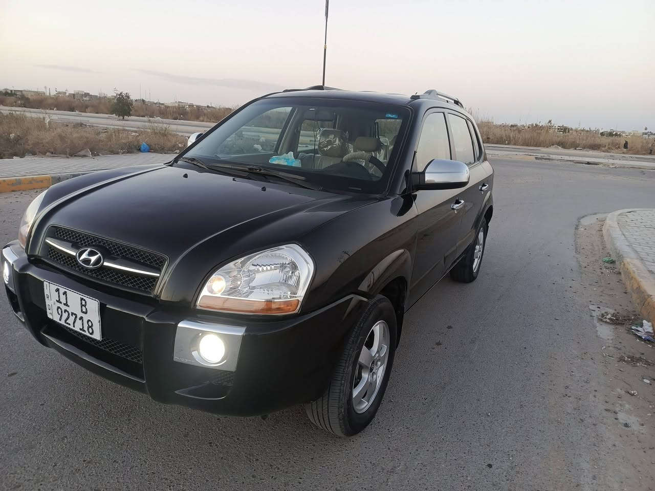 سلام عليكم تحية طيبة توسان موديل 2007مكينة كير مكفولات محرك 2000تبريد ثلج 🥶🥶 حدادية كل جديد علا ايدي امامي خلفي كل جديد موبز مكفولة من اي حادث بيهة بنيد وجوملغ مصبوغ والباقي مكفول تخم تاير وباتري جدد كهرباء كل شغالة مابيها اي نقص رقم بغداد مشروع وطني بسمي مكاني بغداد أبو غريب سعر 95وبيهة مجال قليل جدا هاذة رقمي ***********
