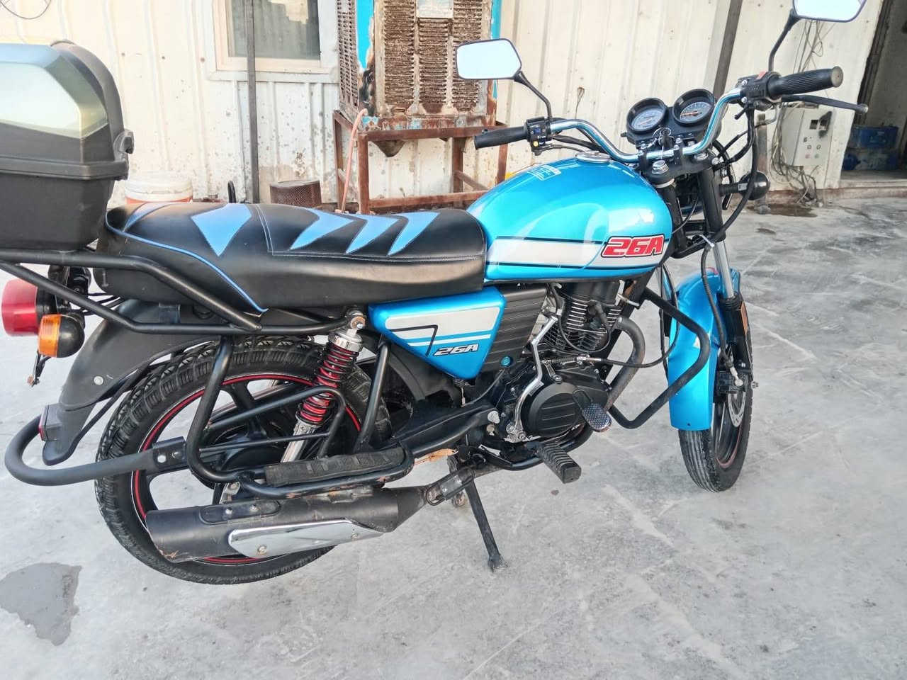 دراجه ديوان موديل 22 طالعه 23 دراجه نضيفه وجاهزه مال بيت ما مشتقله دلفري سعره 1500 وبيه مجال قليل مكانه واسط الكوت أوراق اصليه استفسار اتصال ***********
