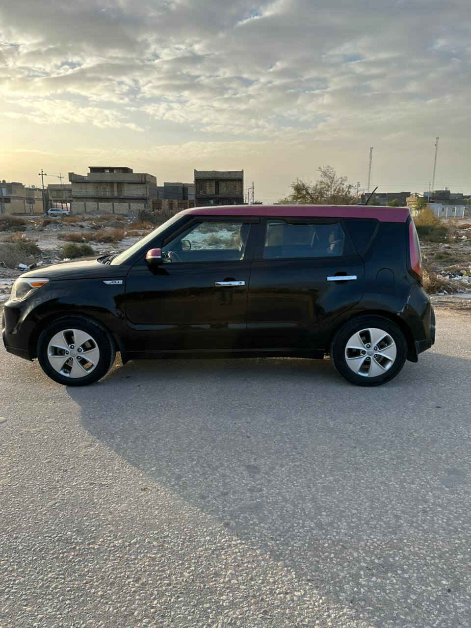 السلام عليكم 
صول 
موديل 2014
مكينه وكير وحداديه تخم تاير تبريد اشاير بلمري تحكم استيرن تدفئه جاهزه السياره مكينه 2000 
الهلالات الخلفيه صبغ 
وجاملغ وبنيد وارد امريكي علما السياره ماشيه 106 ورقم بابل الانكليزي هزه جديدة 
مكان السيارة بابل 
***********
