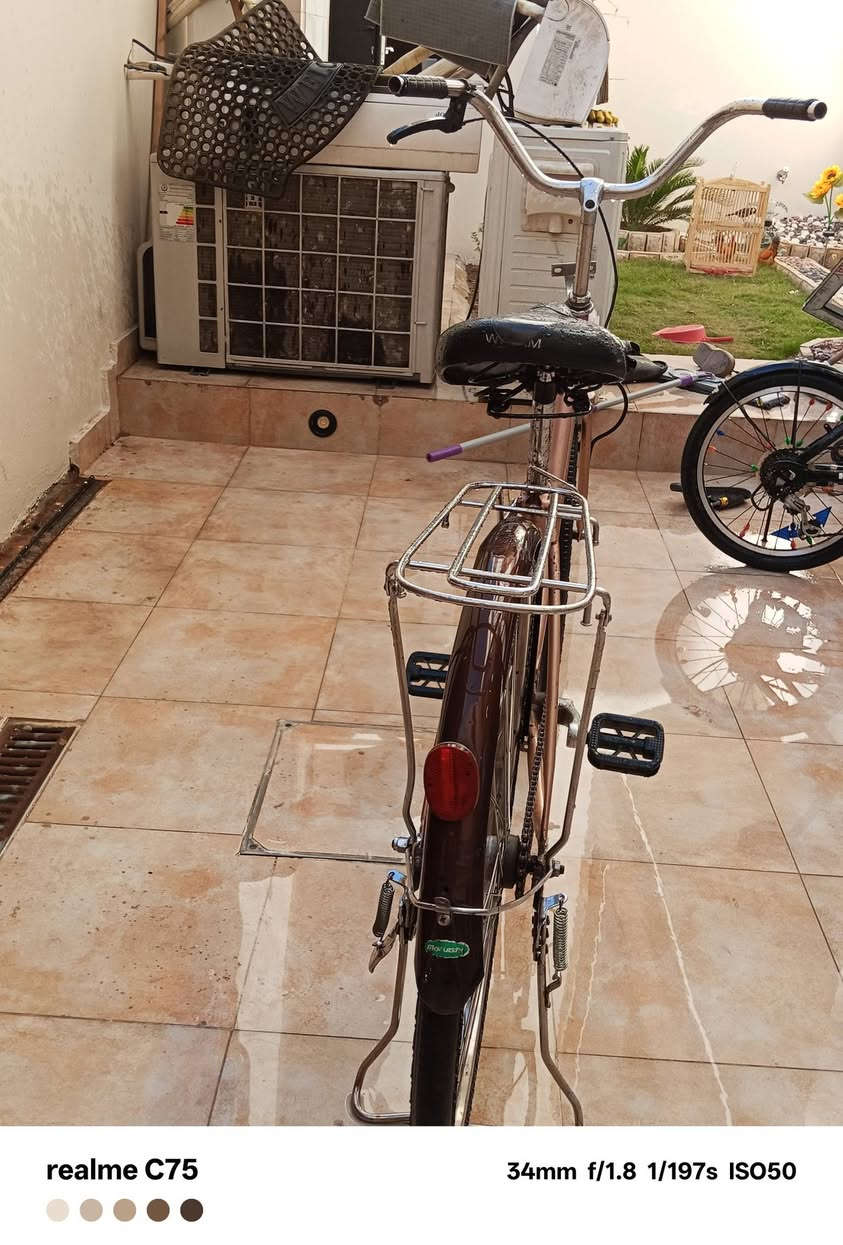 الرقم *********** العنوان الكريعات
بايسكلات همر وبناتي يابانيات  السعر  البناتي 40وبي مجال.السعر  الهمر 90وبي مجال # الرقم ***********
