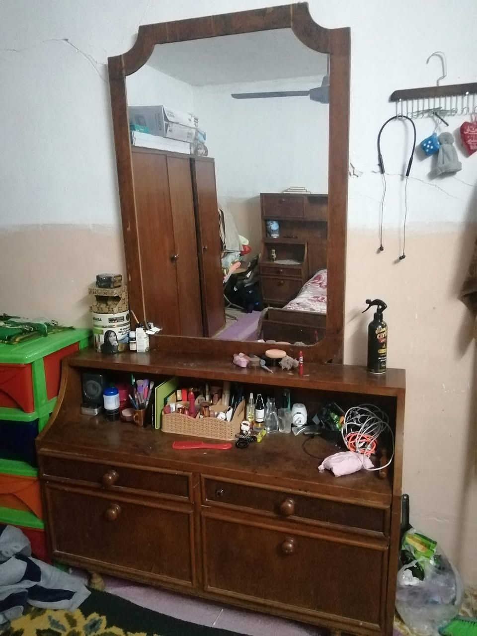 غرفه نوم للبيع سعر 350 الاستفسار على الرقم) ***********
