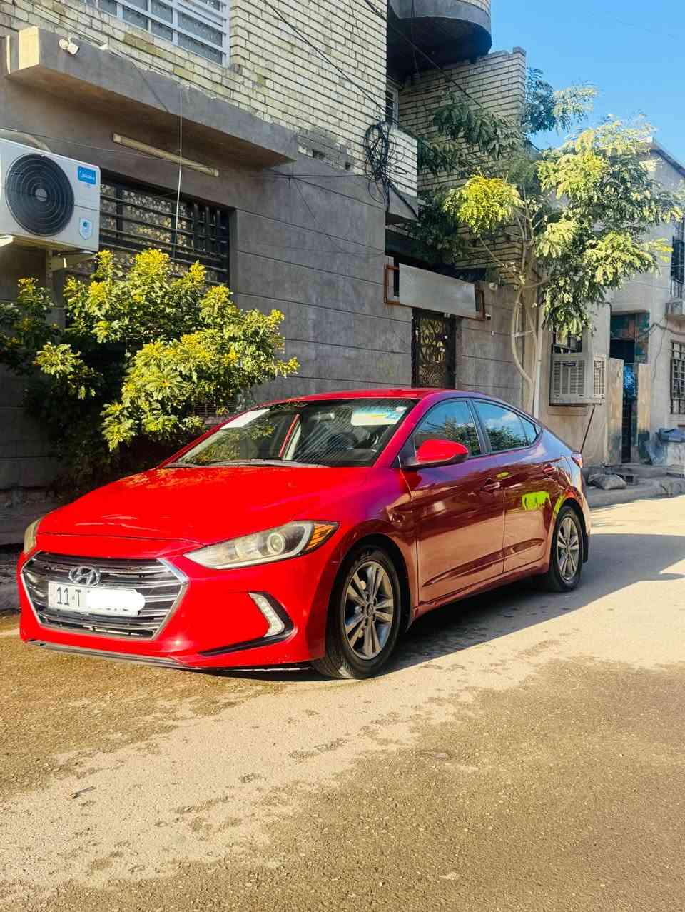 سلام عليكم 
النترا موديل 2017
رقم بغداد انكليزي بسمي تحويل ثاني يوم هزه جديده
ناشر سونار وي صور
مكينه كير حداديه خير من الله
مكينه 2000دوش 
ماشيه mi106حقيقي
سعر 112$وبيه مجال 
مكان سياره بغداد الكاضميه
رقم الهاتف
***********
