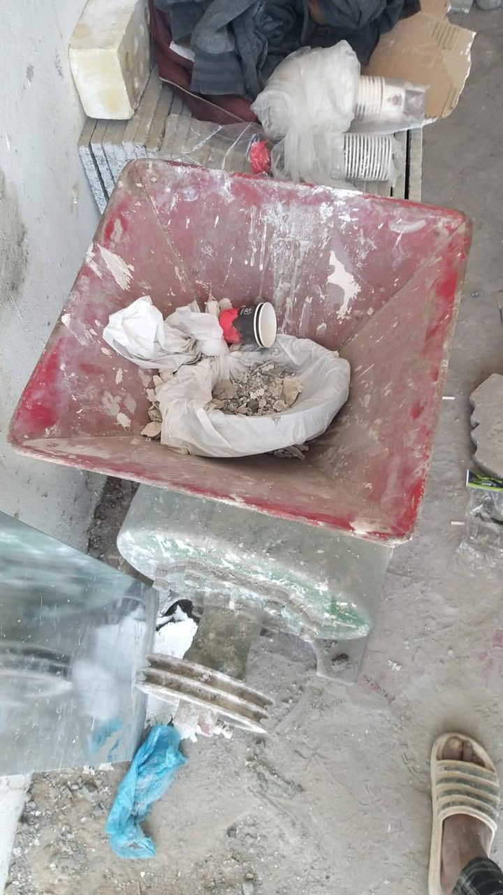 سلام عليكم.   طاحونه. مال  تمن  جاهزه  هي وملفها  وسلايتها    للبيع  لمكان  كربلاء  لسعر   800 الف  وبيها مجال قليل  رقم لهاتف
***********
