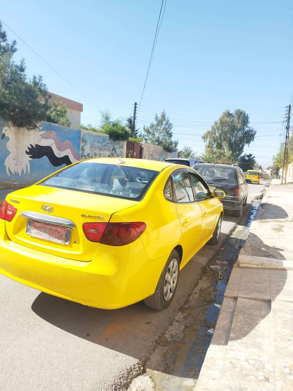 السلام عليكم......
النترا موديل ٢٠١٠ تكسي 
المنشأ امريكي🇺🇸 محرك 20
ضررها داير الخلف السائق وبيها تلقيطات 
السياره عليها ادامه كامله هزه وفحص 
وسنويه جديده 
وهيئه صفر
باقي على اللوحات فقط سعرها ١٠٥
وبيها مجال قليل مكلف بالنشر 
رقم صاحب السيارة ***********
***********
