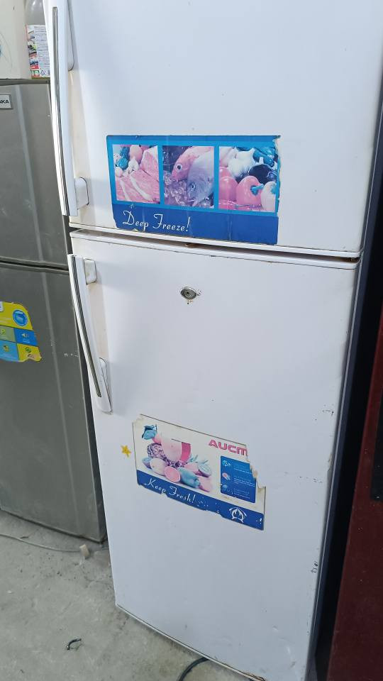 مكيف استخدام قليل نوع تي سي ال طنين السعر 200مبدل غاز وسبلت 3طن استخدام قليل ملغي عاكس التدفئة السعر 650 ويوجد مكيفات السعر 175ويوجد مكيف جنرال الحجم الكبير السعر 200 وثلاجة حجم وسط 75وثلاجه صغيره السعر 50 ومجمدات حجم وسط السعر الواحده 100 وسبلت اواكس السعر 300وجميع الاغراض ضمان سبوع العنوان كربلاء الحر قرب مستشفى التركي شارع الطاقه *********** كربلاء, العراق
