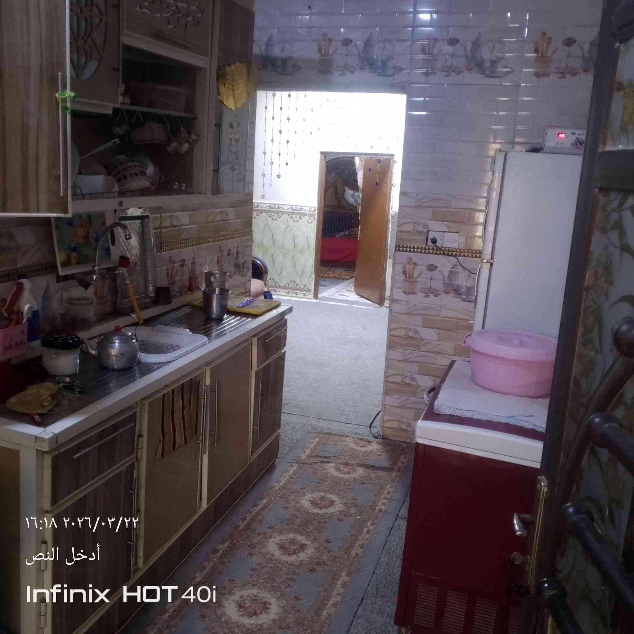 سلام عليكم ورحمه الله وبركاته بيت 133 متر غرفتين وصاله ومطبخ وحمام ومطبخ واستقبال وغرفة وحمام فوق البيت سكف عكاده بانيه على دينه شارع 10 مكان النجف شارع المطار القديم قرب صيدليه الصفا رقم الهاتف للاستفسار الاتصال على ***********, السعر 38,@
