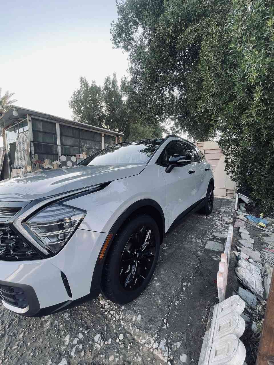 Kia sportage x-lin blak adishan
2025
كيا سبورتج اكس لاين 2025 بلاك اديشن 
رقم بغداد بسمي تحويل ثاني يوم 
محرك 2500cc
كير 8 نمر 
فور ويل اوتو 
اربع وضعيات قياده 
👈 الموصفات 👌
بانوراما 
جنطه كهرباء 
اوتو هولد 
نظام نزول منحدرات
إطفاء ذاتي 
حساسات 360 📐
رادار 360 📐
نقط عمياء بالمري 
انارة ترحيب عند القتراب من السياره 
أناره داخليه LED
قياده ذاتيه 🚗
تحديد مسار 🛤️
كشن كهرباء 
تدفئه بالكشنات 
شاشه متصله 
وبعد بيه هواي مواصفات 
ضرر بنيد نفسه مصلح بدون تبديل ليبل واحد شاصي لغد كفاله 
العنوان / حله /مركز 
للاستفسار 
***********
