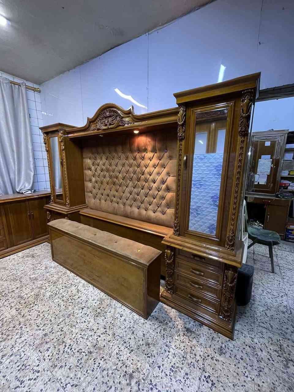 غرفه اخشاب ام المسرح  تسكام 5 ملم صاج خارج والداخل موديل الكنتور  نظام سلايت شغل  زان نقش زان  دنك زان كلها شغل زان شغل ثكيل الغرفه كلش ثكيله وخشب قوي واخت الجديدةشغل درجه اولى ونظيفه كولش اي كسر او ضرر ما بيها 
  نسبة نظافتها 100 /100  
 الغرفه ولا غلطه بيها و بالعافيه على لي ياخذها 
 الظهر جرجوبه براغي  القاعدة بلوك سقف بلوك  
وياها شازون وطابوريه هم 
 العنوان بغداد  البياع لاعلام اكو توصيل هم موجود
رجاء السعر خاص


**إذا كنت صاحب هذا الإعلان وتريد حذفه لأي سبب، رجاءا أرسل رسالة إلى الدعم الفني**