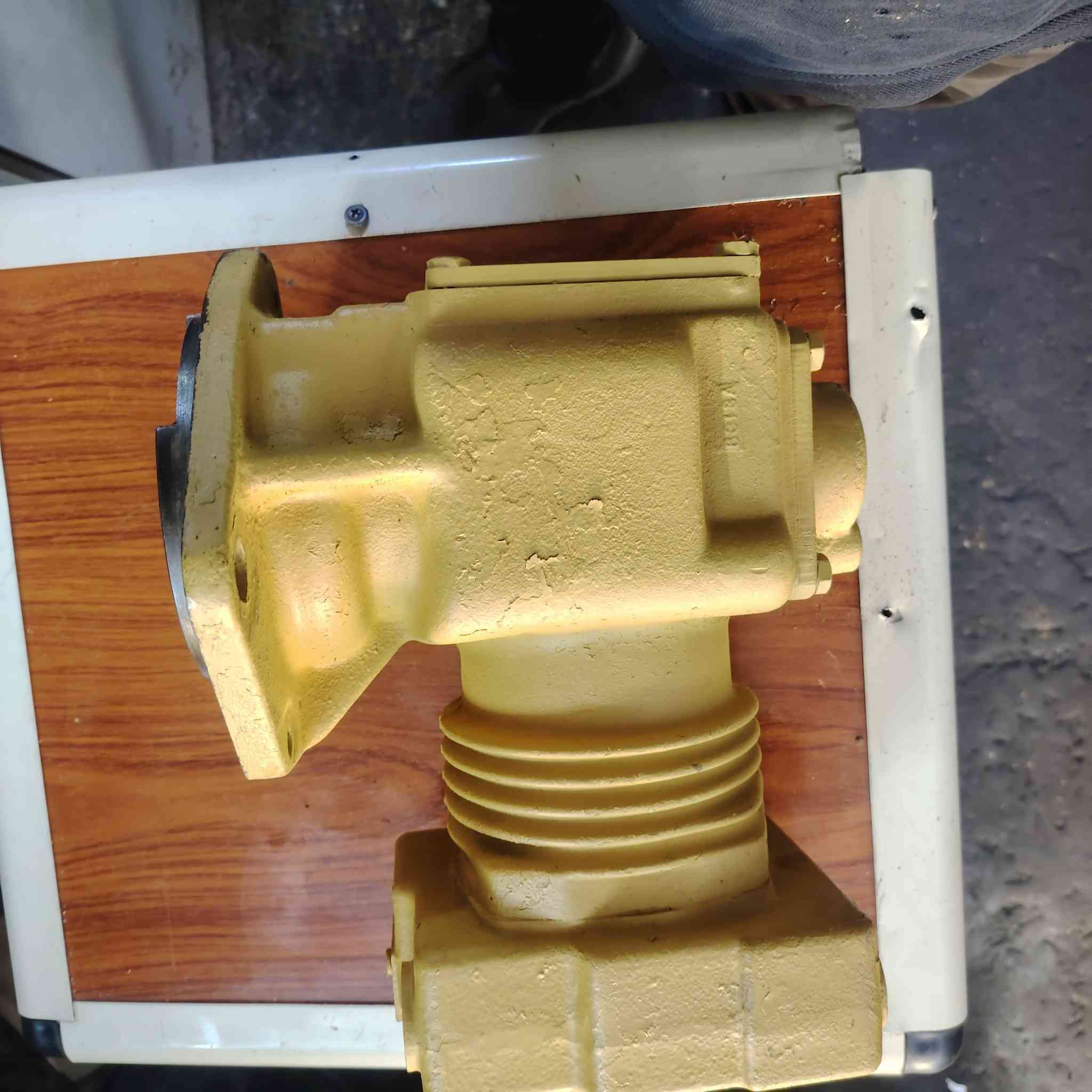 للبيع تاروسة كريدر G12 ***********
