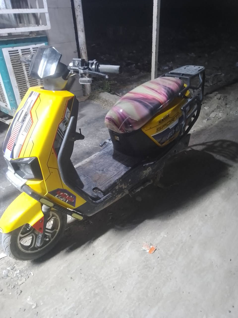 دراجه للبيع السعر 600وبيها مجال 
خاص متوفر ‏‪‏‪0786 070 9449‬‏
