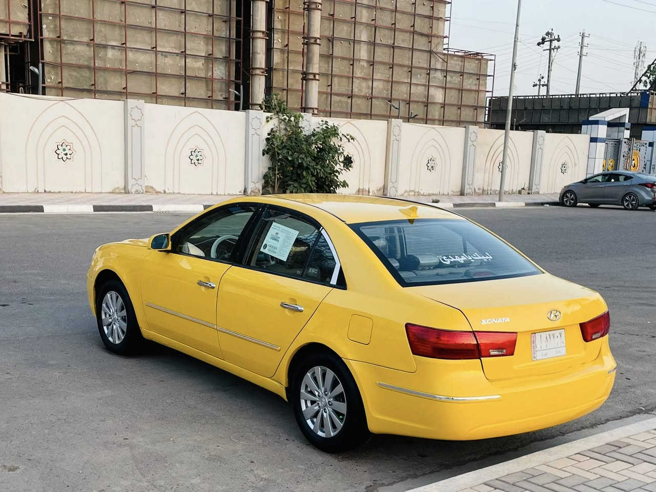 سلام عليكم سوناتا موديل 2010 وارد امريكي حادث باب بدون دواخل فقط ولباقي مكفولة كفالة عامة اليبل وآحد سيارة جديدة وجاهزة من كلشي تبريد ثلج حدادية تخم تاير كير ومكينة دوش مامفتوحات مكفولات سنوية الغاية 2028 هيه غرامات مصفره خط كربلاء بغداد سيارة شرط احله من صور السعر 110  الأستفسار علا رقم *********** مكان سيارة كربلاء
