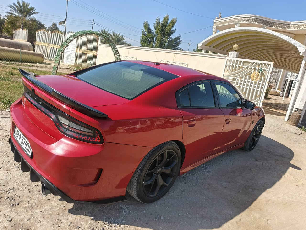 جارجر موديل 15
جاهزه تخم تاير ويل 20تدفئه تبريد كلها شغاله  حادثها جاملغ وربع من الباب وبنيد محدث  
رقم واسط دولي باسمي 
مكينه 3600
منضومه زنون 
مكانها بابل 
السعر 155وبيها مجال  
***********
