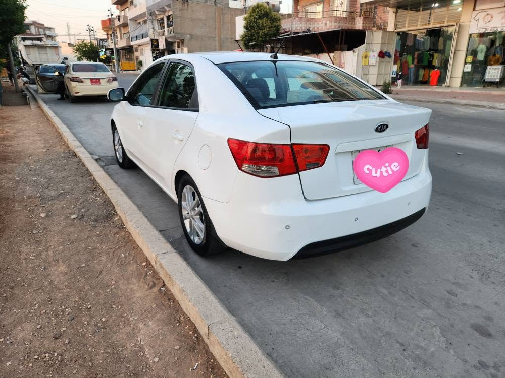 سیراتۆ خلیجی ٢٠١٢ ناو سور ٦ گێڕ بە شەرتی گێڕ و مەکینە دوکەڵ و بوخاری نیە  زۆر توند تۆڵە تازە تاقم پێشی داگیراوە ٢ پارچەو پەڵەەکی بۆیاخە لەسەر شوخت   بێ مەعجوون لێدراو نرخی ٨٧ $ لە سلیمانیم *********** السليمانية, العراق
