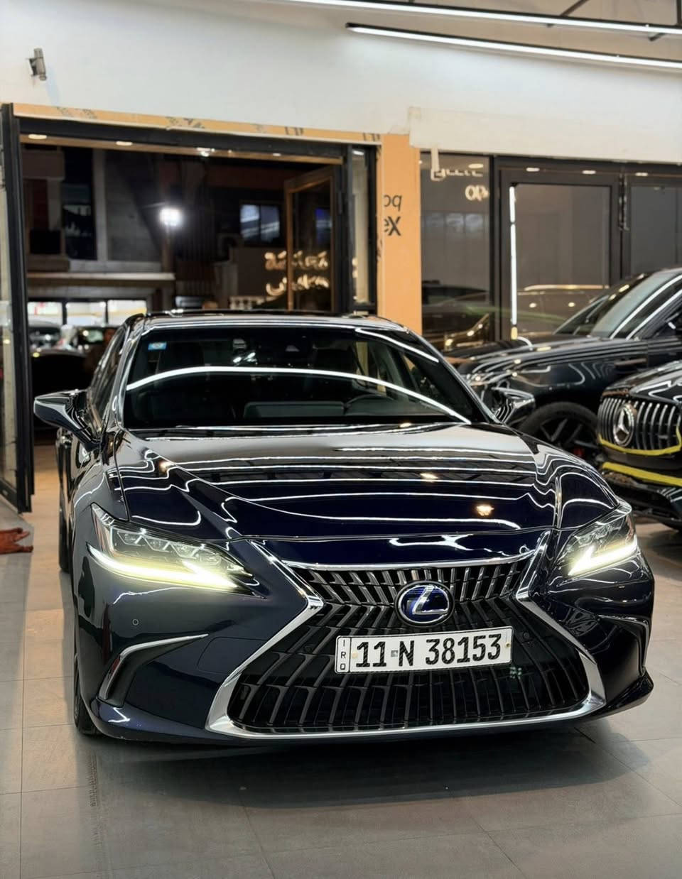 السلام عليكم

لكزس ES 300h لكجري هايبرد 2023

ماشيه 50 الف فقط 

السيارة فول مواصفات 1/1

فتحة سقف

كشنات تبريد تدفئة + خزن ميموري

تدفئة ستيرن

ويل 18 كروم المرغوب

رادار امامي جانبي(نقطة عمياء) خلفي + حساسات

مري شفط + كهرباء 

شاشة حجم كبير نظام كار بلي وايرلس 

شحن لاسلكي

مثبت سرعة تفاعلي 

انارة مع الإشارة auto curve

ابواب مع ارضيات مختم Lexus

وبعد بيها هواي مواصفات 

السيارة حادثها  بنيد معه تعديل بارد جاملغ ايمن 

مكانها كربلاء 
السعر 255 بيها مجال بسيط 
للاستفسار التواصل على الرقم ***********
