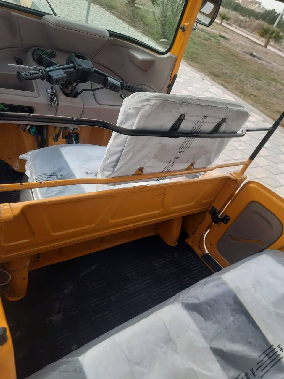 سلام عليكم شباب تكتك واحد وعشرين مرقم ميسان حيل عسكري سعر 6800وبيها مجال مكلف بل نشر هاذ رقم راعيها ***********
