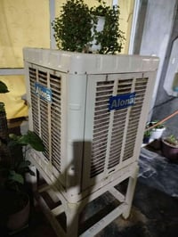 بلا عيب • مستعمل سنة • إلكترونيات