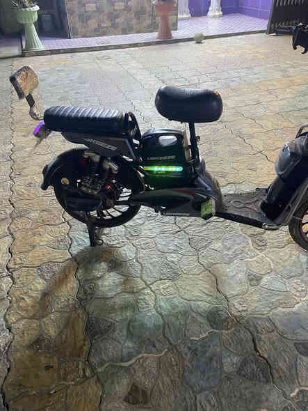 سلام عليكم موطور شحن للبيع 5 بطاريات موطور نضيف كهربائيات كله شغاله العنوان الرمادي حصيبة شرقية سعر 450 وبي مجال للستفسار اكثر تواصل على هاذ رقم ***********
