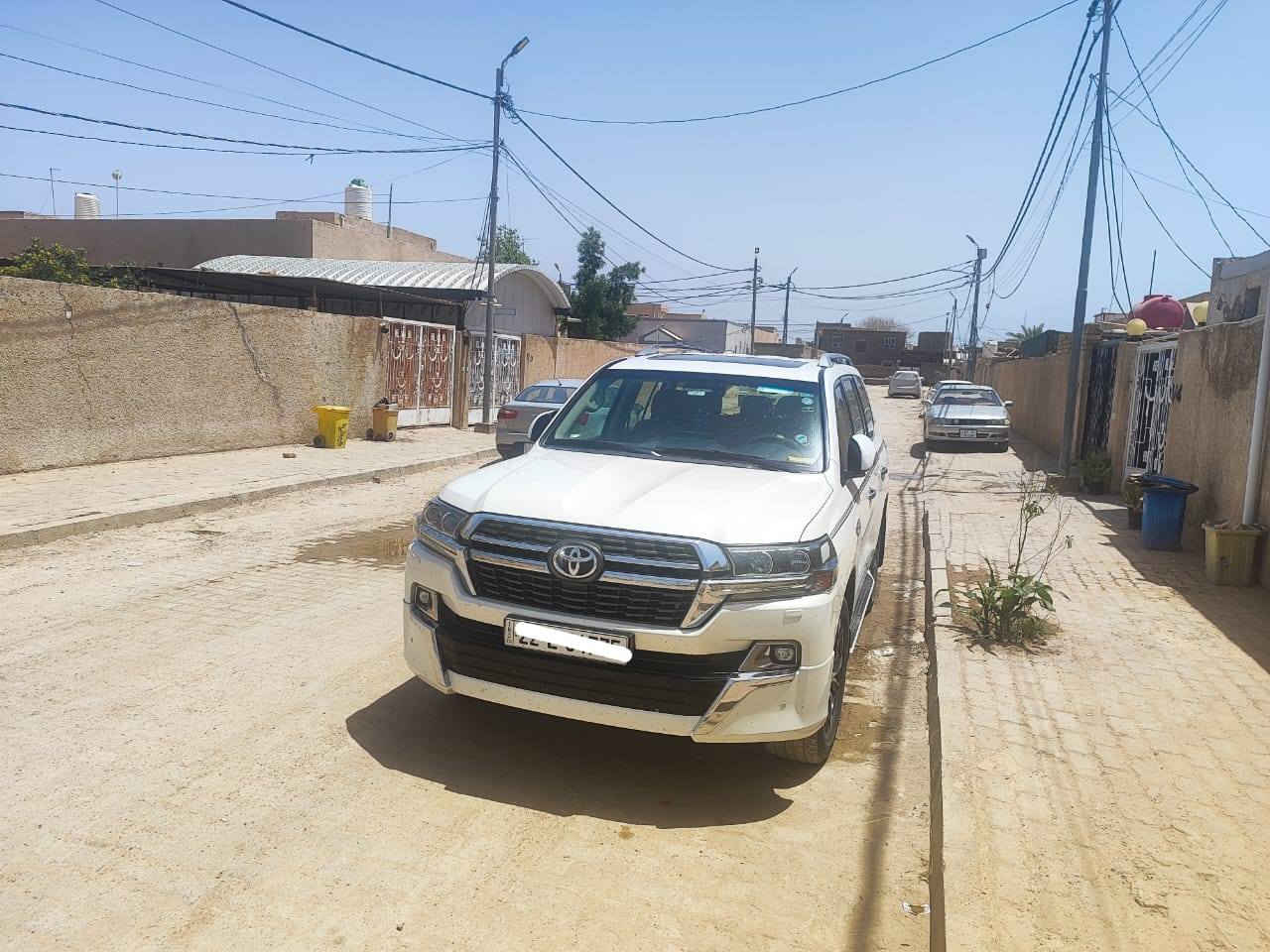 لاندكروز ساز  GXR 2021 – Grand Touring
محرك V6
ماشية 95 ألف كم فقط
شركة ساز – باب أول
السيارة أخت الزيرو بالكارتون
المواصفات:
سماعة بلادي
فرشات بلادي
كشن 3 دكم
5 كاميرات
مرايات لكزز
بخ ماء
حساسات ورادارات
3 شاشات
فتحة سقف
كشن جلد كاراباي
شحن موبايل
8 إيرباك
تبريد مركزي
بصمة تشغيل وتشغيل عن بعد
باب جاك
ثلاجة
لايت LED زينون
تحكمات ستيرن
دبل فوليوم
فورويل
هوك
السيارة بيها 2 بصمة شركة
تخم تاير دنلوب الأصلي

🟡 السعـر 💵 اكتب تعليق 💬 يوصلك مباشر 📩

السيارة مكفولة كفالة عامة من الدعامية للدعامية
حتى الدعاميات واللحية بدون صبغ
محرك وكير بشرط مامفتوح
السيارة حيل نظيفة وكلشي على بلاد لوك
سنوية وزنگة جديدة مدفوعة لـ 2031
باسمي والتحويل بنفس اليوم

رقم صاحب سيارة
***********
