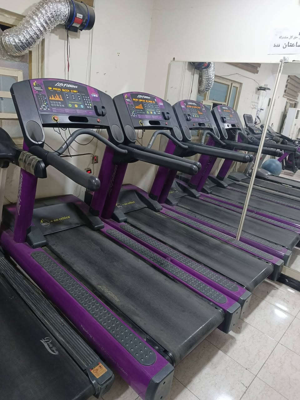 أجهزة رياضية للبيع بغداد البياع الشرطة الخامسة ***********
