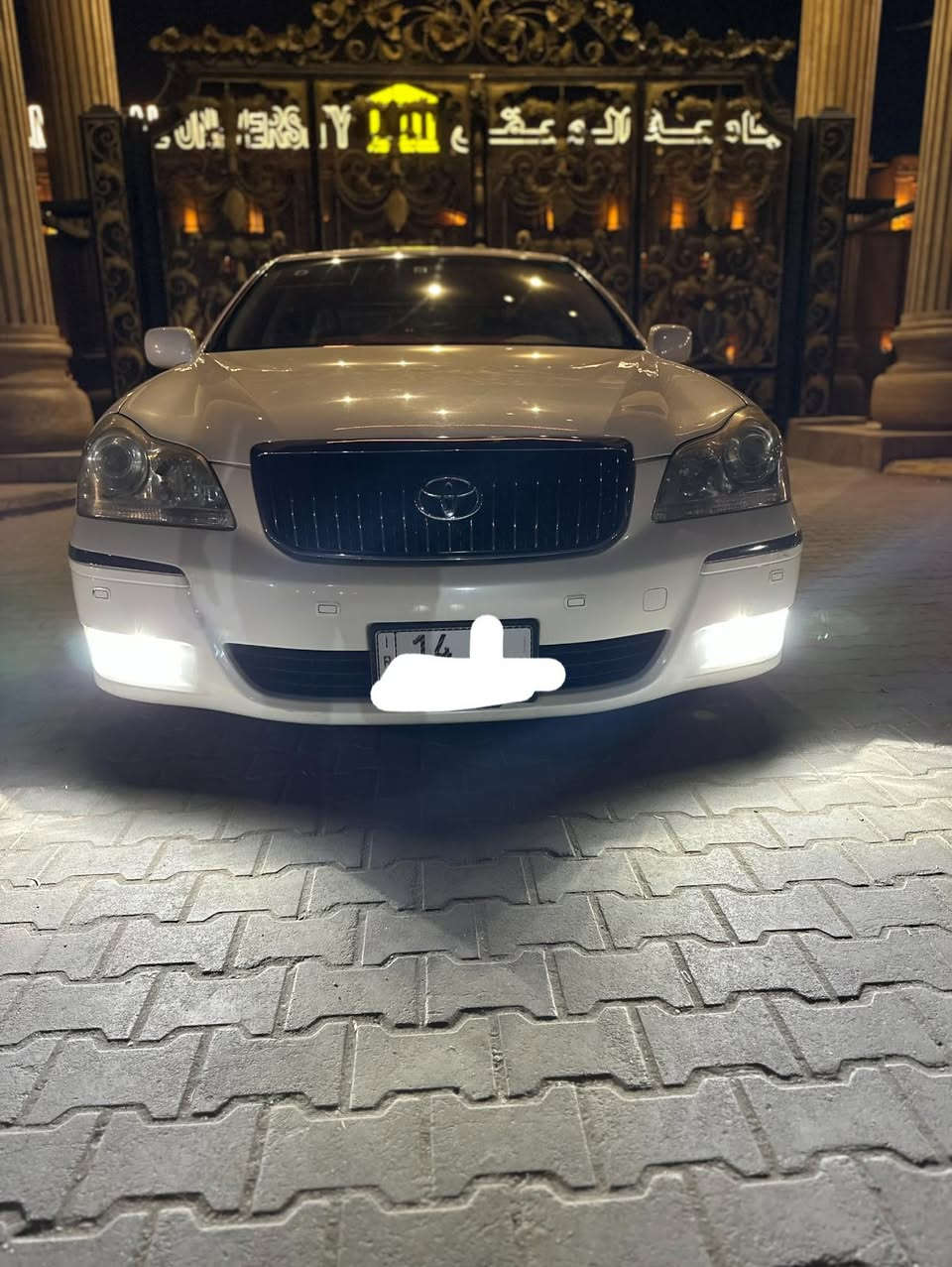 سلام عليكم 
تيوته كراون ماجسته دخول جديد
فول مواصفات ماعده الفتحه حساسات ماميه خلفيه ثلاجه مري شفط بصمات ابواب جنطه شفط داخل جلد اسود ملكي تلث بردات تلث قطع تبريد جوبلسات حداده بعدهي مال شركه سياره جديده كلش الله شاهد ماشيه قلقل كلش سياره (نقل) تحويل ثاني يوم بسمي السياره  سعر (137)
  
عجبتك السياره ومكانيتك متسمح تشلع عيوني وتاخذها ماعجبتك سمعنه كلمه حلوه ***********
