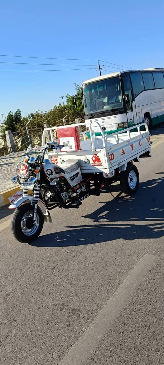 السلام عليكم
الستوته للبيع موديل 18 أوراق كامله بسمي 

الستوته جاهزه ي نقص مابيه كهربايات كله شغل 

محرك 24 برغي مامفتوحه بيه مكفوله من كلشي 

تخم تاير جوبلس اكسن بل جيس جاهزه للخير 

اتريك وين مايعجبك مكفوله من كلشي جاهزه 

مكاني بل ناصريه يم كراج بغداد الموحد 

السعر ( مليون 500 ) رقم ( ***********)
