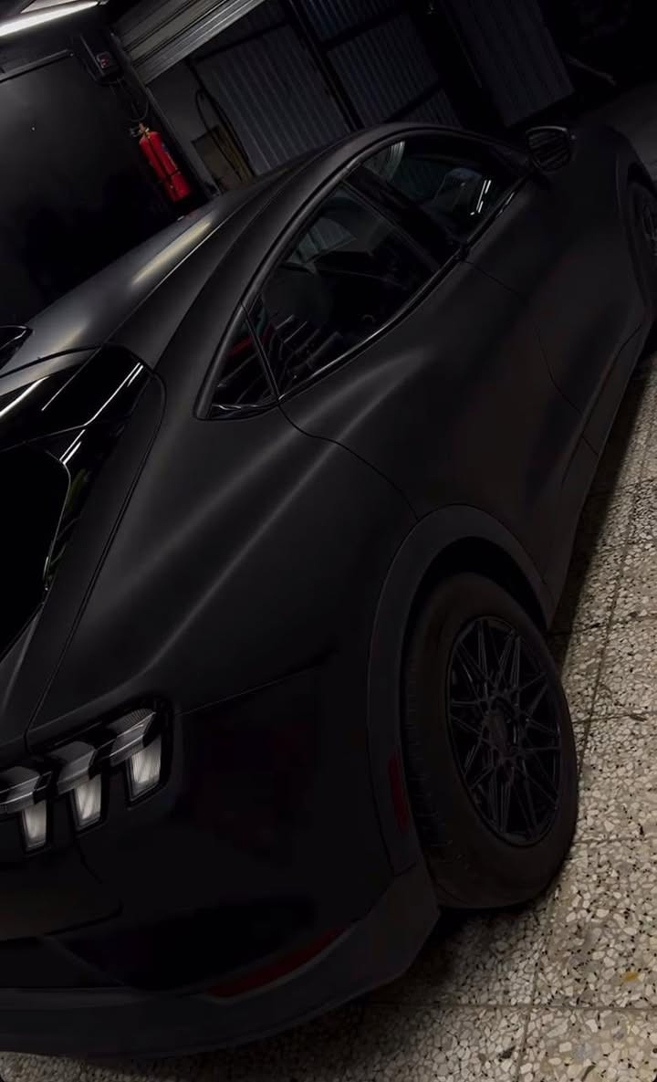 فورد ‏موستينج  Mach-E Select
موديل2023  
كهرباء كامل  
لون اسود لامع مغلفة طافي بالكامل
قاطعه مسافة 22 الف ميل
بطارية ليثيوم تمشي بالشحنة  450 km
المواصفات
‏• دفع رباعي AWD 
‏• شاحن لاسلكي Wireless Charger
‏• شاشة لمس بحجم 15.5 بوصة
‏• نظام كاميرا الرؤيةالسيارة 360 درجة
. 4 كاميرات
‏• مقاعد كهرباء + مدفأة 
‏• بصمة تشغيل
‏• حساسات أمامية وخلفية
٠ اصطفاف ذاتي 
‏• مانع انزلاق
‏• مثبت سرعة Cruise Control
‏• أضوية زينون 
‏• مصابيح LED أمامية وخفلية
‏• اشارات عالمري الجانبيه مع النقطه العمياء
‏• تحكم ستيرن جهتين 
٠  قيادة ذاتيه 
‏• مري شفط كهرباء
‏• نظام ملاحة - Navigation
‏• هاند بريك كهرباء
‏• اضاءة ليد داخلية Ambient lighting
‏• 8 وسائد هوائية Airbags
‏٠ نظام صوت 
السيارة رقم نجف 
السعر 195 ورقه 
حادثها تبديل جامل امامي ايسر بدون ارباك صور الحادث بالمنشور 
مكان السيارة نجف 
للاستفسار ***********
