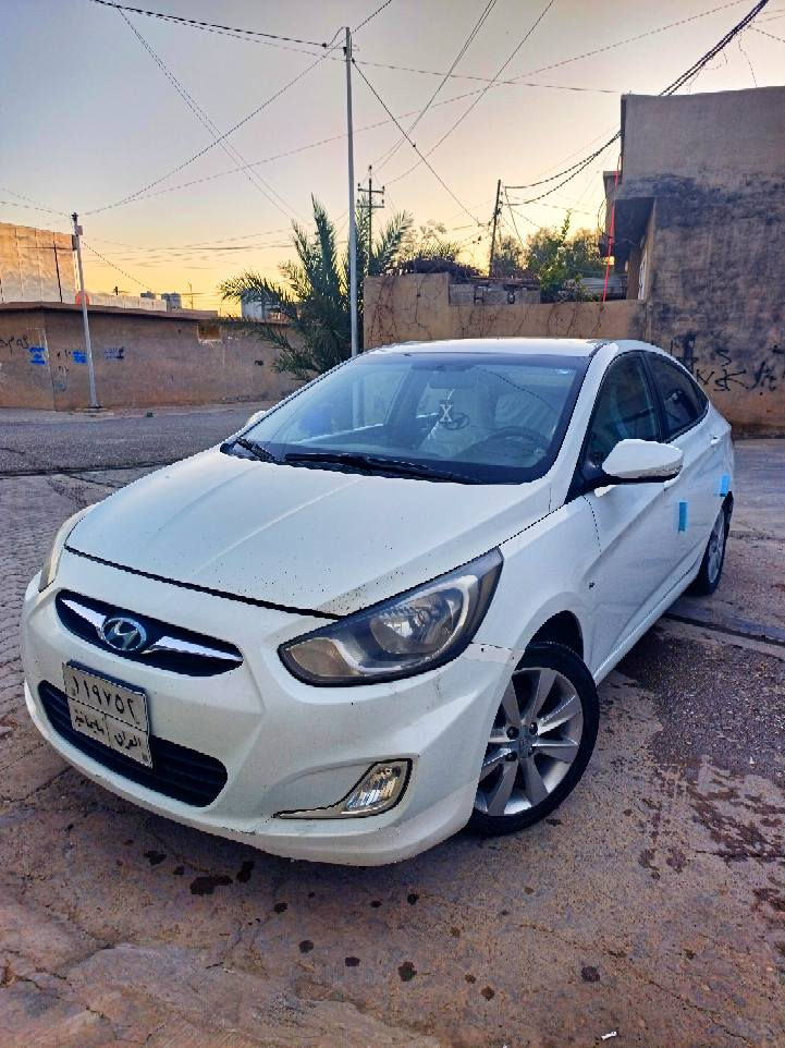 Accent 2012
سه نه وى مانگى ٦ به سه ر ده چيت گيرو مه كينه به شه رت چوارتايه ى نوى له سه ره  سوكان ڤؤليؤمه به ناوى خؤمه 
بؤنيتى سبوغه  بئ ناوگرتن  چه ند شوينيك سارده كوتى هه يه نرخى ٩٥$ مه عامه له ى كه م 
***********
*********** كركوك, العراق
